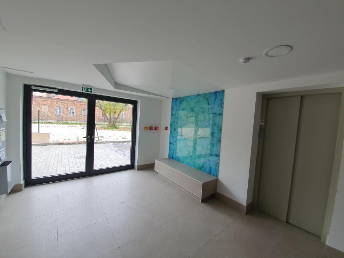 Sdp Marina Apartment Boedapest Buitenkant foto