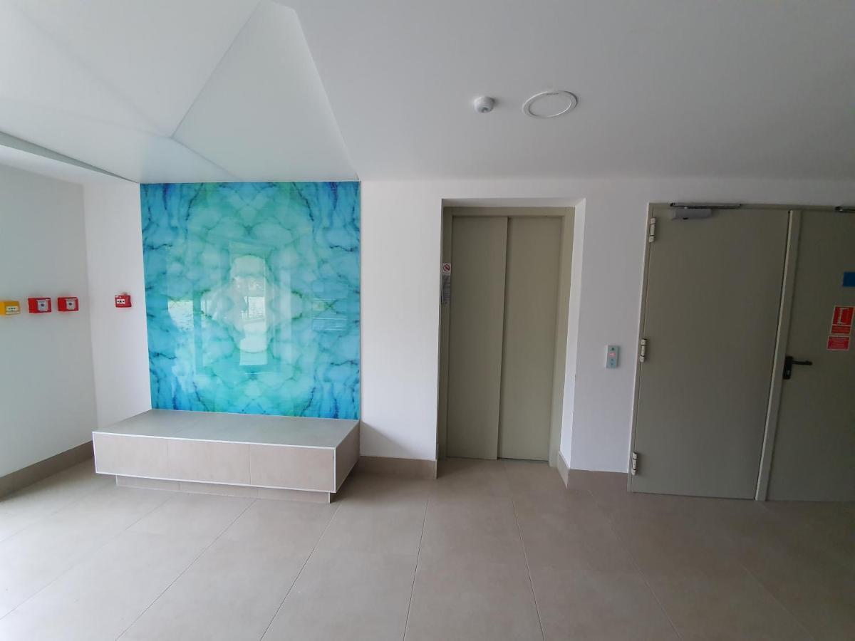 Sdp Marina Apartment Boedapest Buitenkant foto